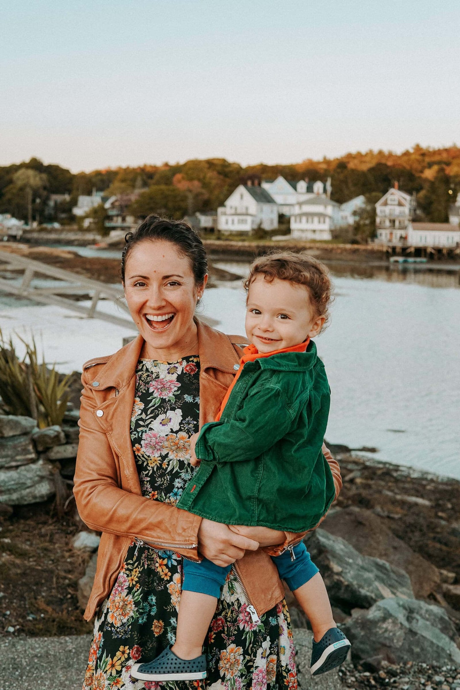 Dark Florals for Fall Boothbay Harbor Maine by Modnitsa Styling