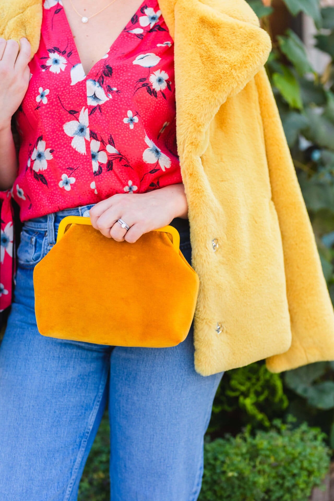 Rebecca Taylor Blouse Yellow Faux Fur Coat Rag & Bone Jeans Look by Modnitsa Styling