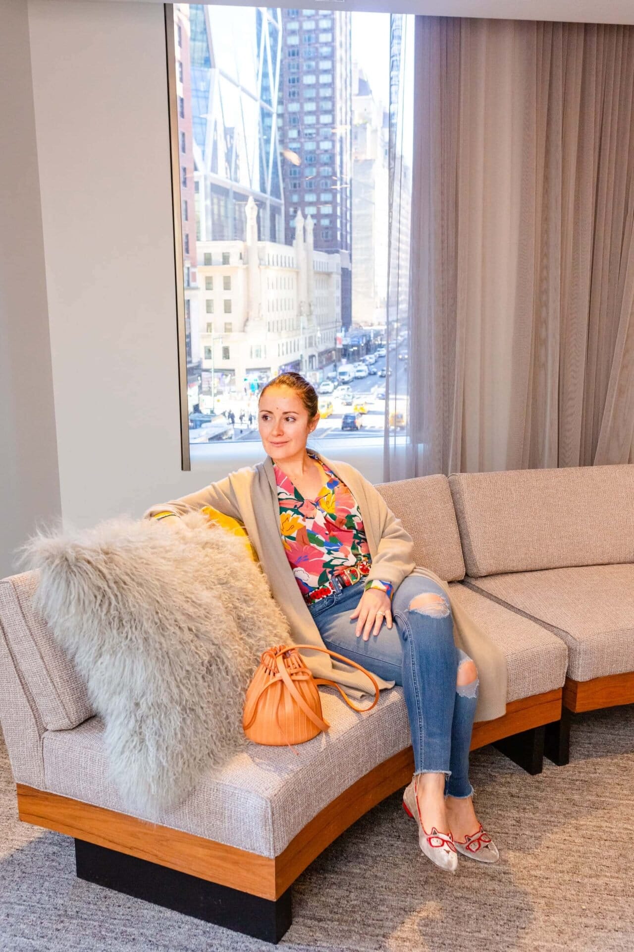 Sezane Blouse DG Belt Rag Bone Jeans Look by Modnitsa Styling