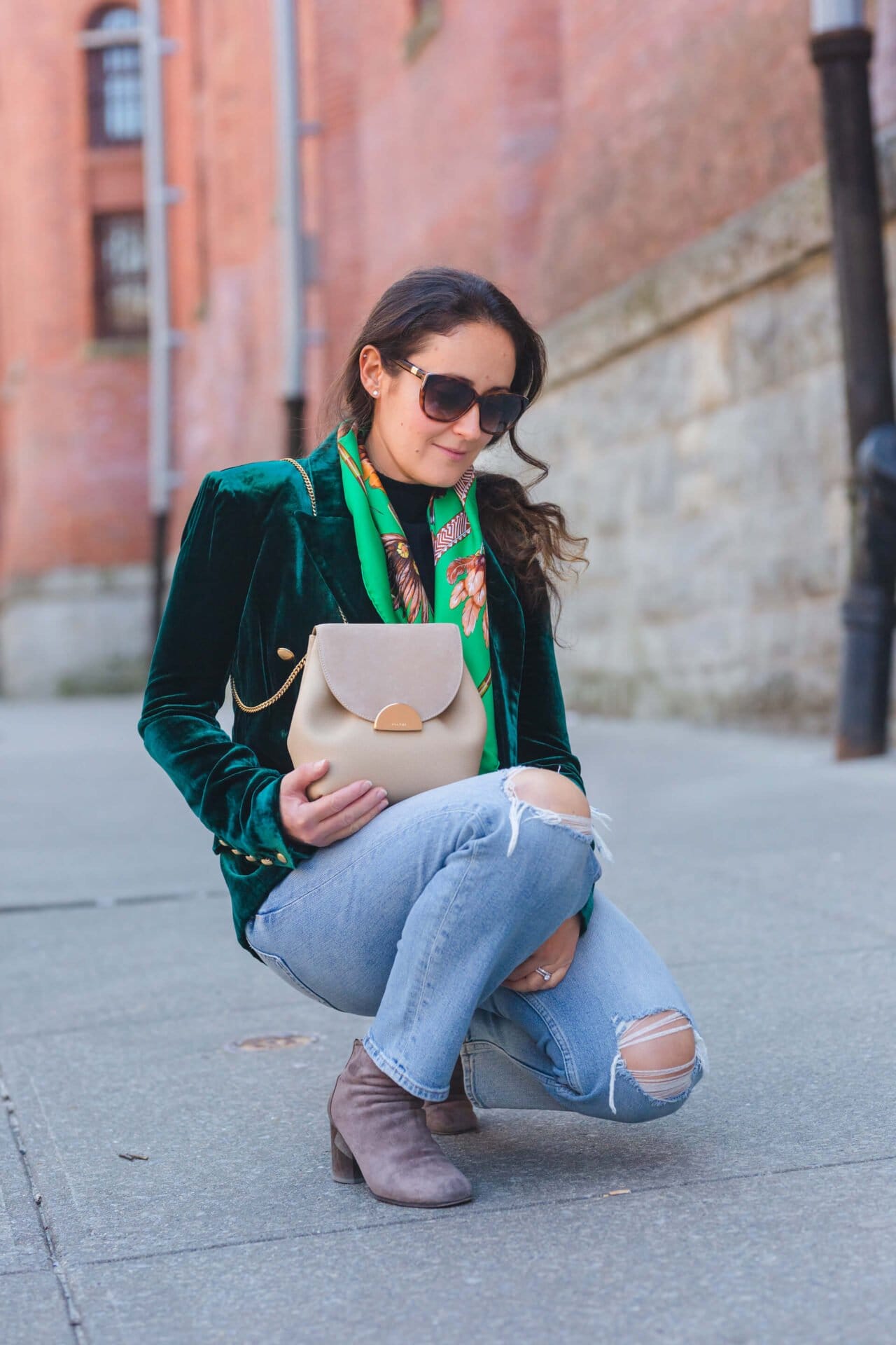 L'Agence Blazer Rachel Parcell Top Hermes Scarf ReDone Jeans Polene Bag Look by Modnitsa Styling