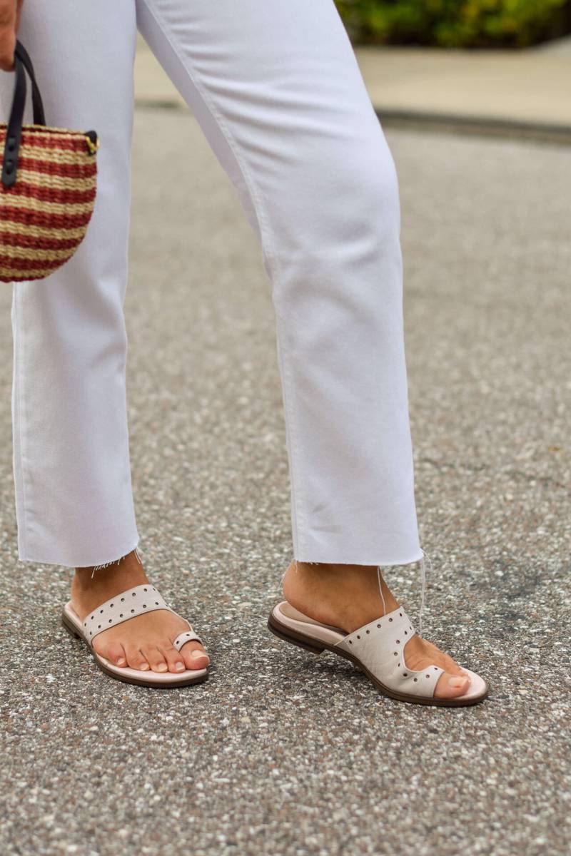 Rails Shirt Boyish Jeans Vionic Shoes Clare V Bag Outfit by Modnitsa Styling