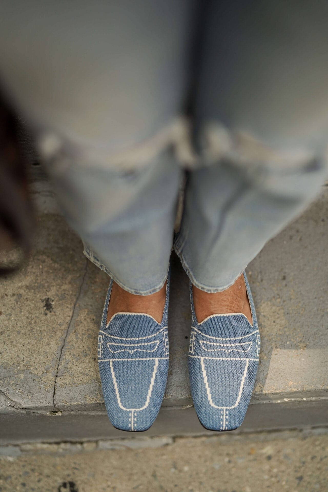 Zara Jacket ReDone Jeans Free People Tee Vivaia Shoes LV Bag Look