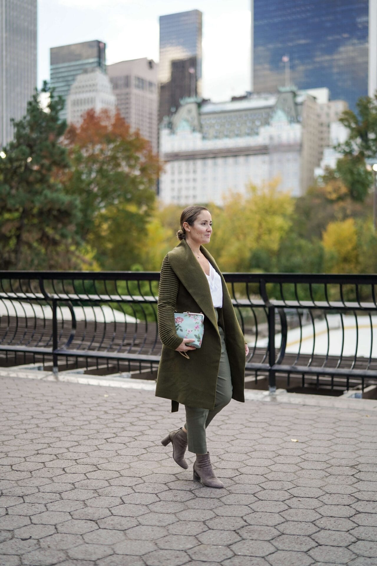 Sentaler Coat Avec Thy Blouse ALC Pants Coclico Shoes Mark Cross Bag Outfit by Modnitsa Styling