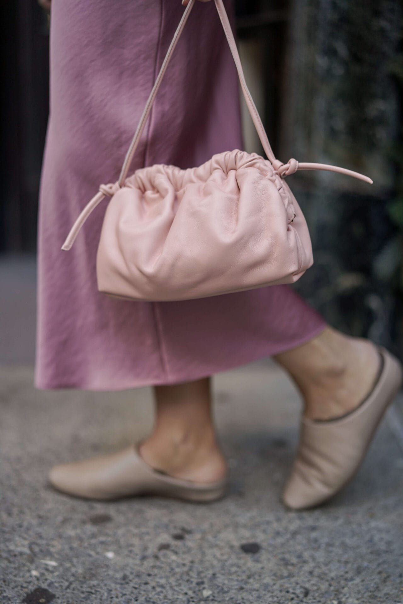 Free People Skirt Tularosa Sweater Mansur Gavriel Bag Coclico Shearling Slides Outfit by Modnitsa Styling